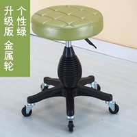 Личное зеленое металлическое колесо