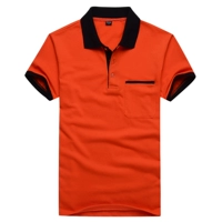 Оранжевый с черным воротником и карманами.