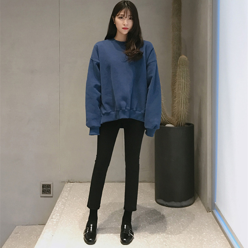 The 2022 Spring and autumn new style of Korean women's straight-leg stretch black loose, slimming, high-waisted, versatile nine-inch jeans are trendy details Picture