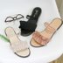 Một từ với dép nữ mùa hè phẳng sinh viên Hàn Quốc phiên bản của lá sen 2018 mới thời trang hoang dã một đôi giày hai dép sandal đế xuồng Sandal