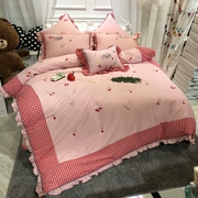 Công chúa phong cách màu hồng mùa thu và mùa đông ấm áp nhung bông bốn mảnh thêu anh đào dễ thương khâu ấm giường - Bộ đồ giường bốn mảnh