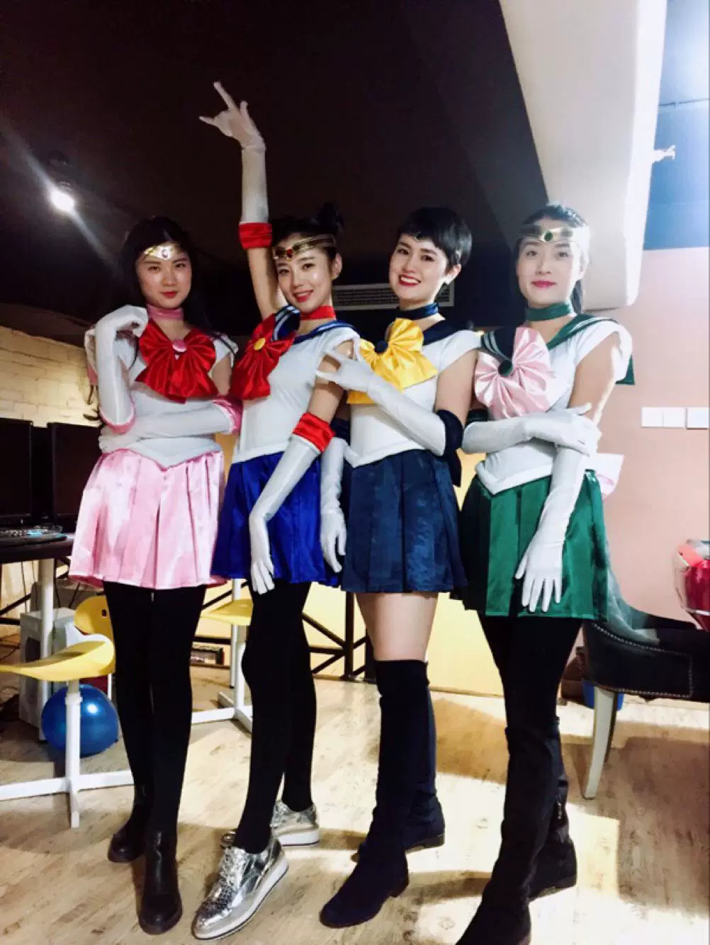 Красивый Сейлор Мун дикий кролик COS COS