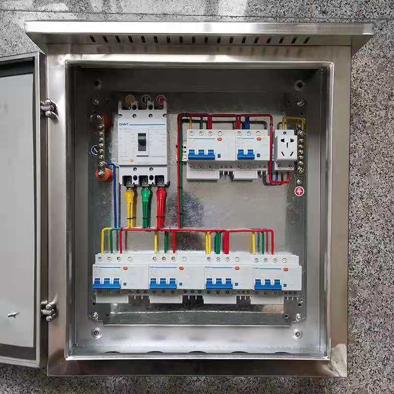 优质GGD控制柜配电柜75KW150A电流380V电压沟通电压型一年质保