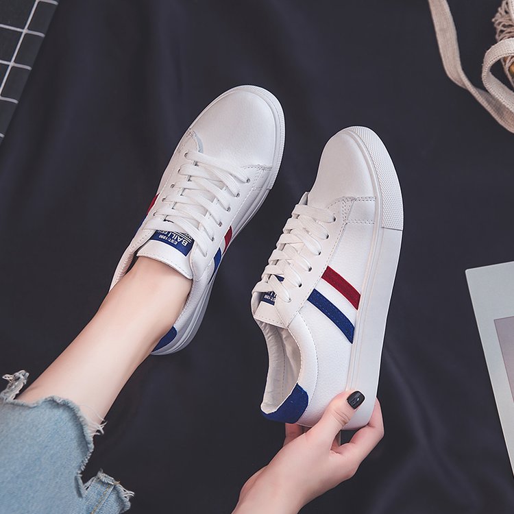 Red OrchidLittle white shoes female Autumn  Korean version Versatile 2020 Spring and Autumn new pattern Fashion shoes skate shoes student Leather surface Flat bottom White shoes