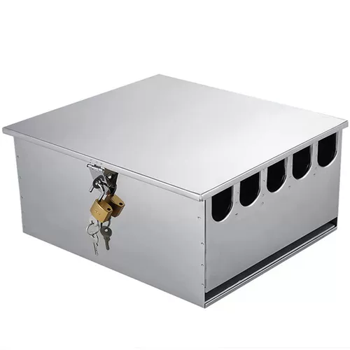 Крышка с ножом на кухнях из нержавеющей стали.