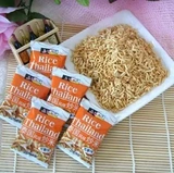 上口心 Тайский вкус жареных рисовых специй/вкуса говядины, а хрустящий вкус - около 10 г одной сумки