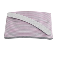 Двадцать -25 серого песка изогнута