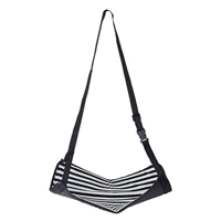 Черный и серый в гамаке