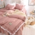Phong cách Hàn Quốc xếp li váy công chúa ren váy bốn bộ bông đôi giường đơn chăn quilt 1,8m giường - Bộ đồ giường bốn mảnh