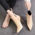 Giày bốt mũi nhọn ngắn dành cho nữ 2021 mùa thu đông phong cách mới màu đen nổi tiếng trên Internet Giày bốt Martin cao gót đa năng gót nhọn bốt màu da bốt mỏng