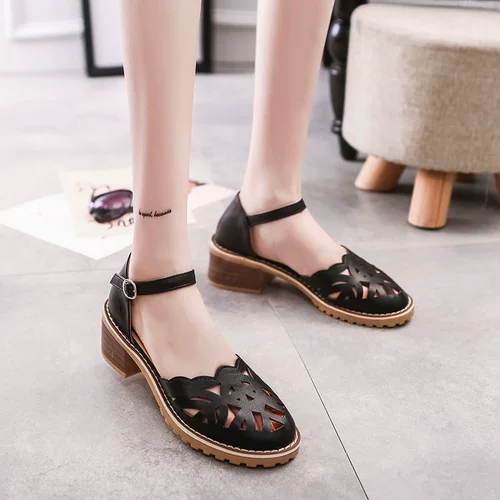 Летняя обувь в английском стиле, сандалии на платформе, сезон 2021