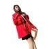 Mật ong lớn nhà mùa đông mới Trung Quốc màu đỏ búp bê cổ áo làm bằng tay ngọc trai lỏng áo mới năm màu đỏ ngắn áo len áo dạ nữ dáng ngắn Áo khoác ngắn