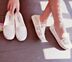 2018 mới mùa hè của phụ nữ thấp để giúp dép Bao Đầu rỗng mềm nhựa y tá giày phẳng với mẹ giày giày bãi biển Giày cắt thấp