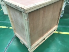 деревянная упаковка 木箱木制品包装，大型设备、器械包装。咨询电话：15922135616