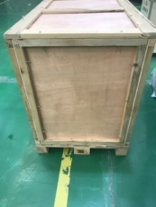 деревянная упаковка 木箱木制品包装，大型设备、器械包装。咨询电话：15922135616