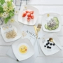 Bánh tấm sáng tạo bộ đồ ăn bằng gốm sứ phong cách Nhật Bản vuông xương tấm Xỉ tấm trái cây tấm lạnh đĩa món ăn - Đồ ăn tối đĩa nhựa dùng 1 lần