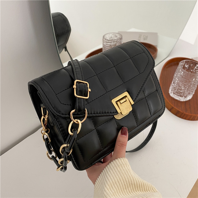 BlackFrench Minority Advanced sense Rhombic grid Small bag female Versatile Foreign style Acrylic One shoulder Inclined shoulder bag 2021 new pattern tide