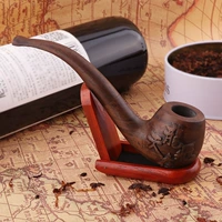 Летающий дракон в небе