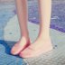 18 mùa hè mới rỗng lưới phụ nữ thở của giày lười biếng bộ bàn chân một bàn đạp thấp để giúp giày thường của phụ nữ trắng dép màu đen Giày cắt thấp