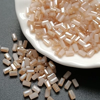 Цвета шампанского