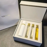 Tom Ford, янтарные духи с розой в составе, из алойного дерева, белый мускус, 10 мл