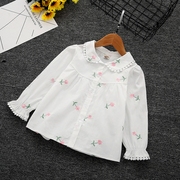 2018 trẻ em mới của quần áo cô gái áo trẻ em Hàn Quốc phiên bản của hoa thêu áo sơ mi bé hoang dã bông dài tay áo sơ mi