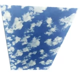 Высокий прозрачный легкий сланец акриловый потолочный лифт автомобиль синий небо белые облака белые матовые артохимические органические