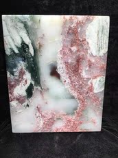 Ювелирные изделия и полуфабрикаты 桂林鸡血玉上朗矿口冰透料《意境》板，长22×厚2×高18.5cm重5斤