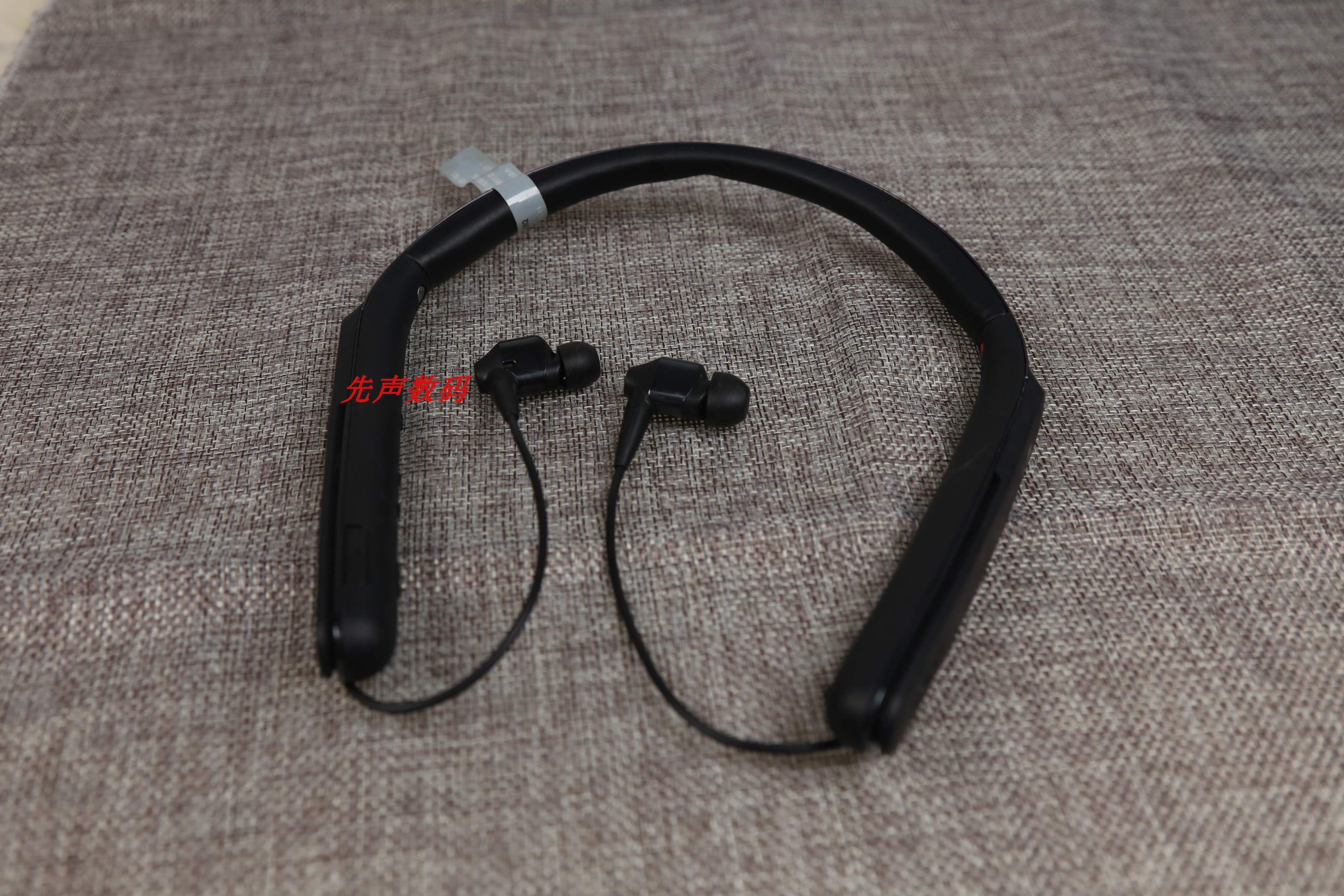 牧森MS-T17 挂脖式蓝牙耳机亚马逊新款厂家承接OEM/ODM订单-阿里巴巴