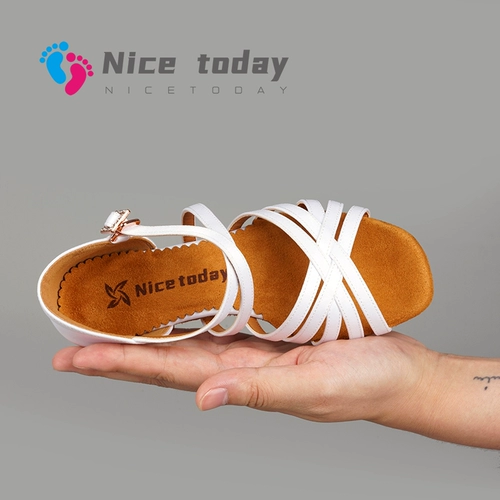 Детские белые танцующие туфли, мягкая подошва, подходит для начинающих