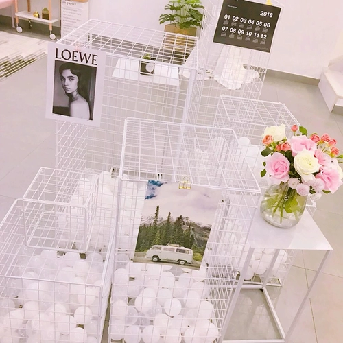 INS Iron Art Grid Ocean Ball Network Red Douyin Shop Store Store B & B Комната декоративная рама куба.