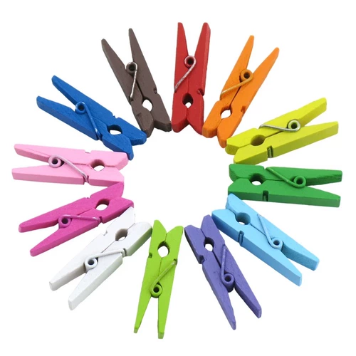 Цветная маленькая деревянная зажим