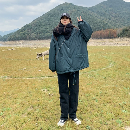 Демисезонный пуховик, длинные ретро джинсы с начесом, куртка, свободный крой, средней длины