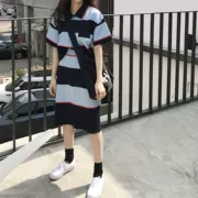 Mùa hè mới của Hàn Quốc retro chic thời trang lỏng hoang dã polo cổ áo T-shirt + cao eo dải màu váy phù hợp với