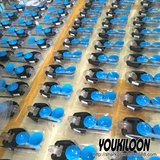 ЖК -экрана разделение плителей плоскогубцы.