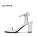Giày nữ Daphne 2017 mùa hè mới vuông đầu dày dày từ khóa cao gót với thời trang đơn giản đi lại hoang dã sandal bitis Sandal