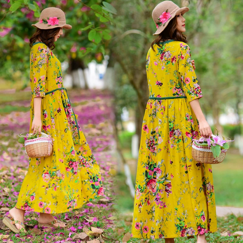Ảnh chụp thực tế Phong cách dân tộc Trung Quốc của phụ nữ mùa xuân và mùa thu mới trên bãi biển váy rộng eo cao váy dài cô gái váy mở rộng - Váy eo cao