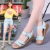 Xiaoyu hươu mùa hè giày nữ bằng da thời trang dép nữ mềm mại đế mềm không trơn trượt dép đế bằng - Sandal