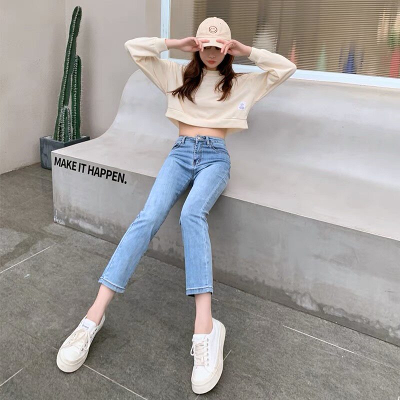 Light blue cigarette tube straight-leg jeans for women's summer 2022, a new thin high-waisted pants that accentuate petite figures Application Scenario