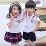 Phiên bản tiếng Hàn của đồng phục mẫu giáo tùy chỉnh lớp một phù hợp với trẻ em ngày nam và nữ áo polo biểu diễn quần áo đồ cho bé gái