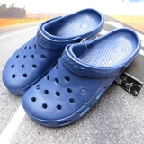 Летние тапочки в стиле Crocs, модные мюли на плоской подошве, пляжная обувь, закрытый носок, мягкая подошва