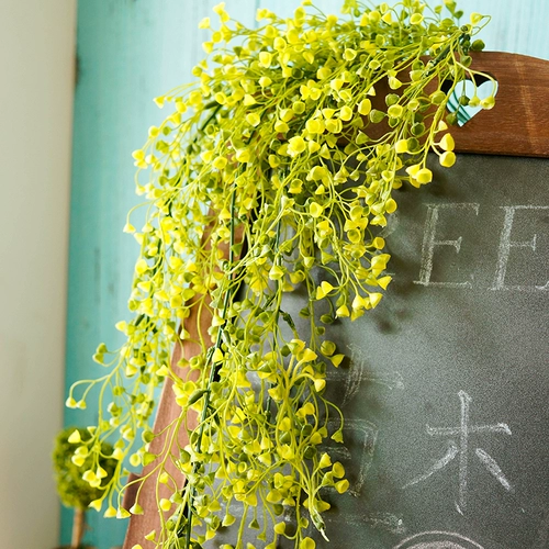 Пасторальные свежие зеленые колокольчики моделирование ивы