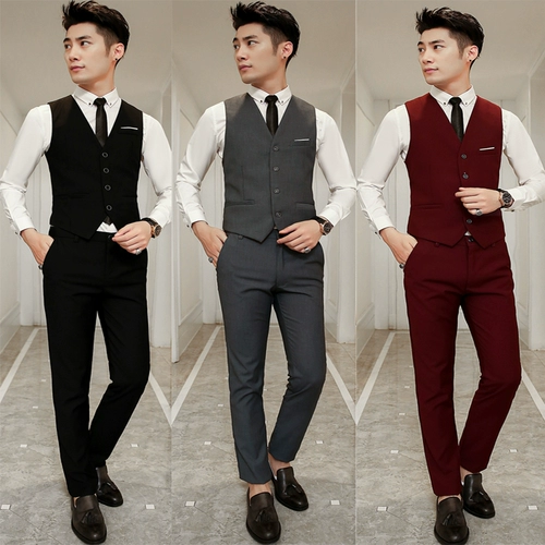 13 -летний магазин четырех рубашек, три ночного бара ночного клуба.