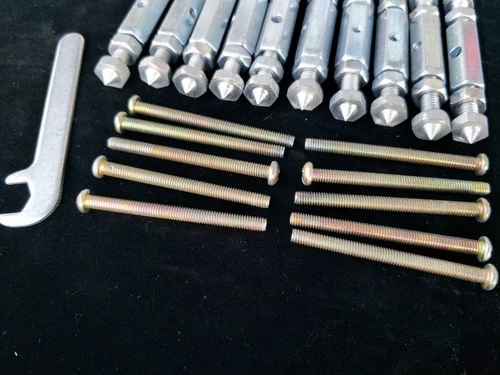 Поврежденная в сборе стеновая коробка темная коробка в нижней коробке 86 -тип общего ремонта Универсальный ремонтный винтовой заглушка -Проволочная гайка PV