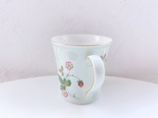 чашка wedgwood 英国 wild strawberry 浅绿色骨瓷马克杯300ml