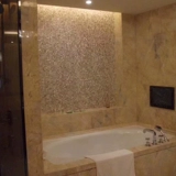 Европейская стиль самоадгезивная натуральная жемчужина белая раковина мозаика мозаика борьба с ванной комнатой