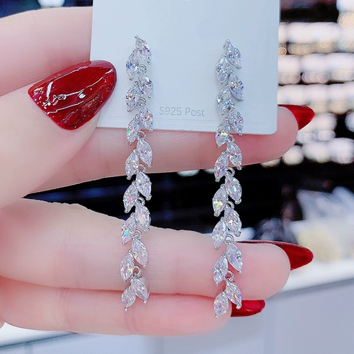Серебряные иглы, супер-флэш-циркон, серьги из пшеницы, женские корейские серьги 2024, новые модные индивидуальные длинные серьги с кристаллами на свадьбу