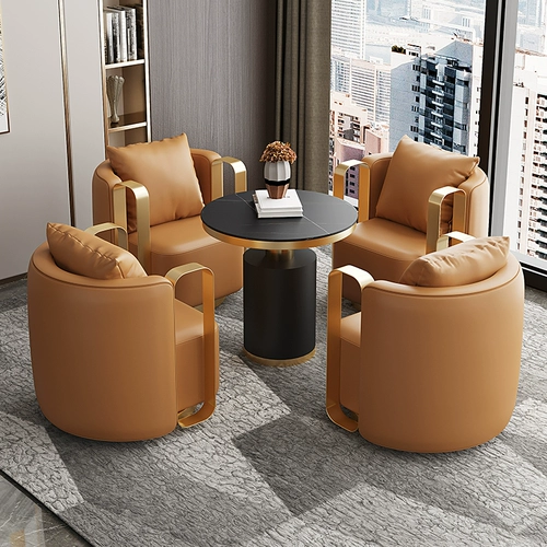 Легкий роскошный современный одно -личный змеиный гостиничный столик в гостиничном магазине и зона комбинированного переговоров. Сеть красное ротация повседневное кресло