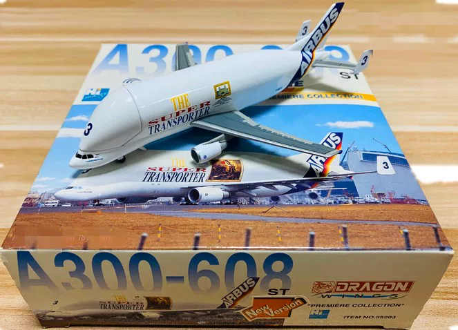 Bus, transport plane, model, scale 1:400, beluga