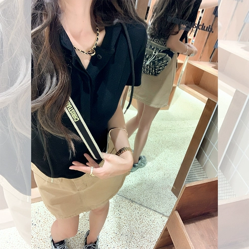 Небольшая дизайнерская приталенная футболка с коротким рукавом с капюшоном, коллекция 2023, в корейском стиле, тренд сезона